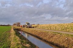 30.12.2023-Inschede-Sickerwasser-wurde-in-einem-Graben-hochgedrueckt-kjb-0001w